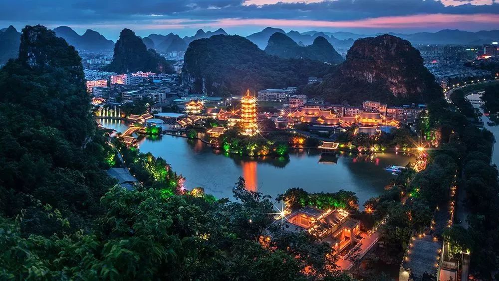 广西，山水间的深情对话之旅